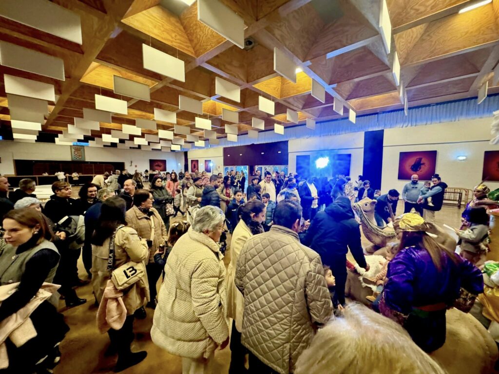 El Heraldo Real llena de ilusión El Carpio